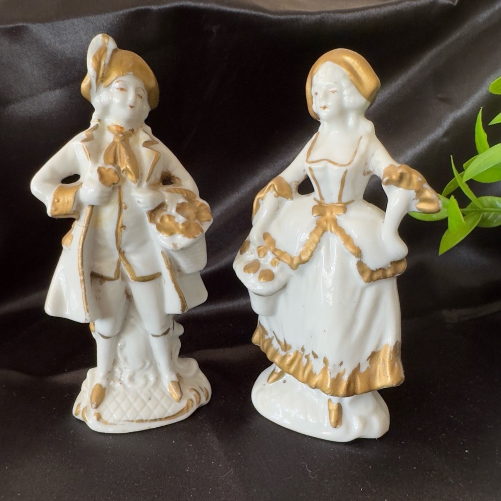 Collectible Occupied Japan Gold & White Porcelain French Provincial Figurines